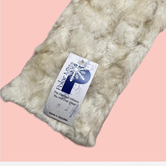 Winter Bundle: Cream Gloves, Scarf, & Hat - Picture 6 of 7